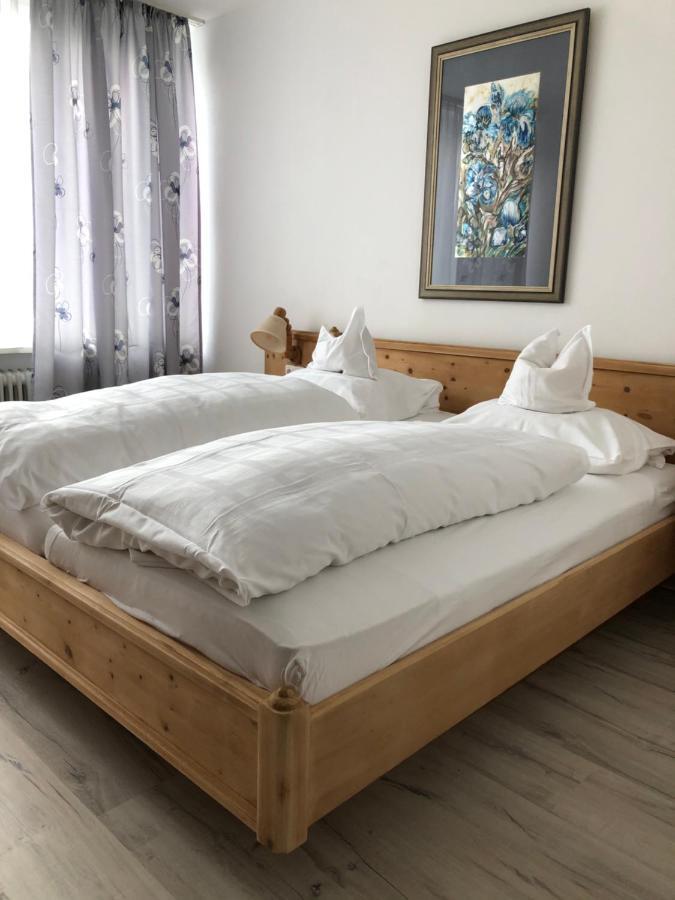 Landhotel Bayerische Alm Бургхаузен Екстериор снимка